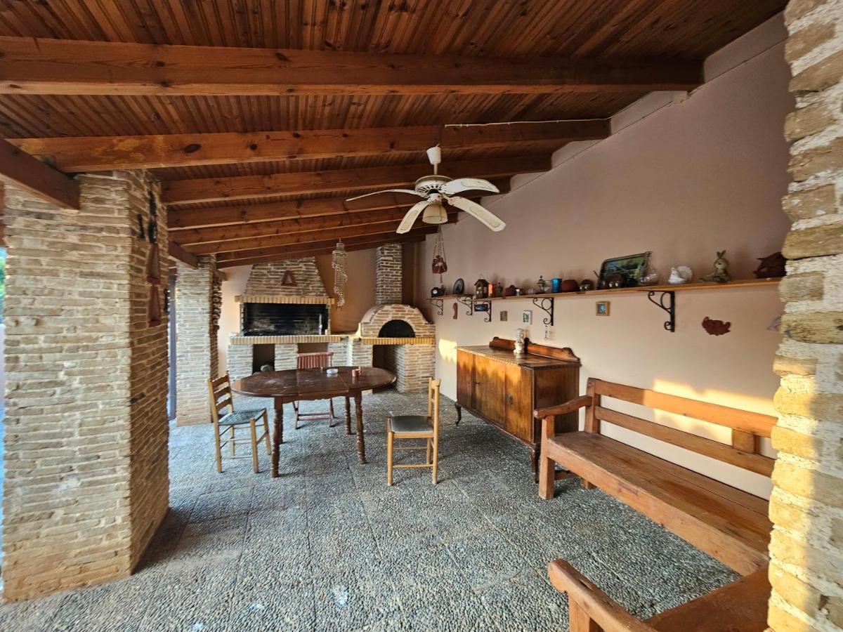 Villa Clotho Pórto Ráfti Eksteriør billede