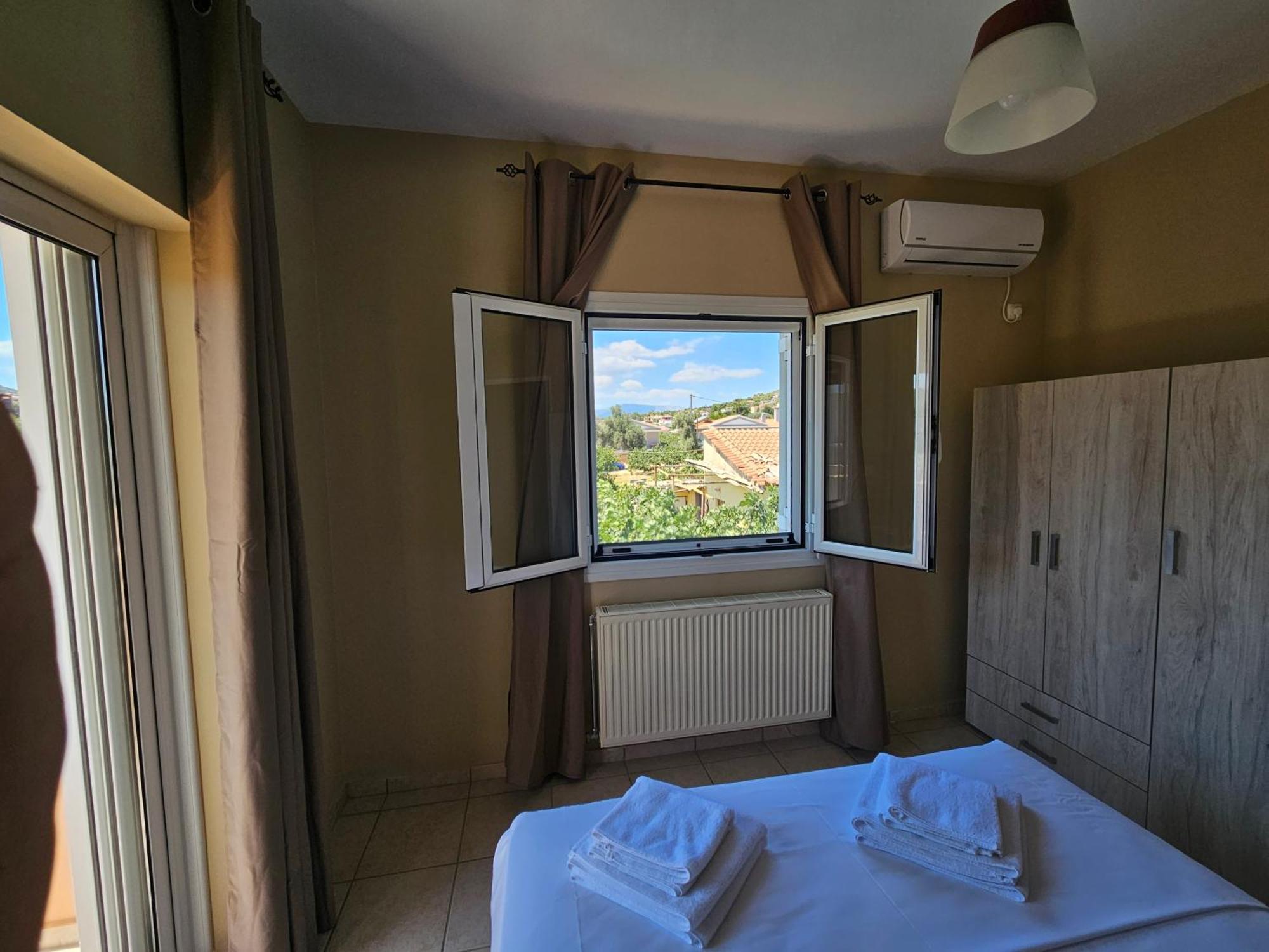 Villa Clotho Pórto Ráfti Eksteriør billede